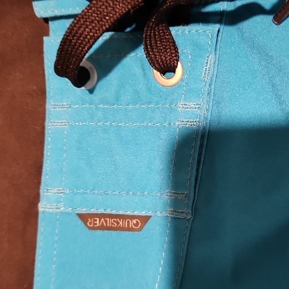 Quicksilver Shorts - Picture 6 of 6